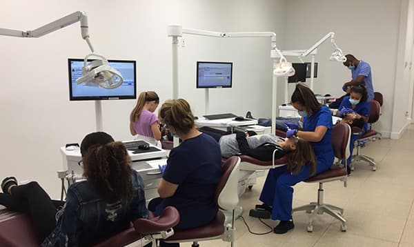 Smile Perfect Dental & Braces | Dentist In Florida | How to Choose a Dentist Near You That Truly Listens Dental Treatment Expert